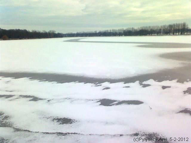 zill-vijv-winter.jpg - 45kb